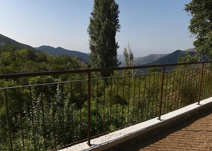 Spiti Tis Irinis בית נופש